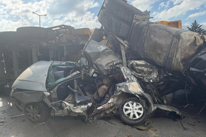 Ankara yolunda zincirleme kaza: 2 kişi hayatını kaybetti