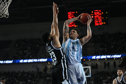 Türk Telekom son anda yıkıldı