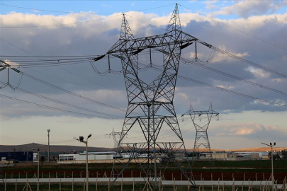 Yeni tarifeler yürürlüğe giriyor: Elektrik ve doğalgazda zam