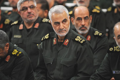 Kasım Süleymani’nin ailesine operasyon: Yeğenleri işgalci ABD’de tutuklandı