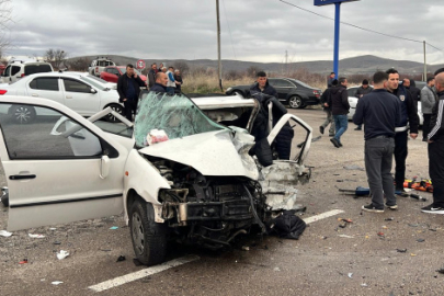 Bayram yolunda büyük acı: Aynı aileden 4 kişi hayatını kaybetti