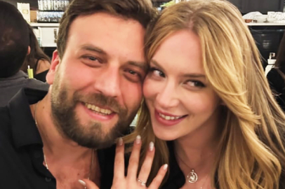 Hayal Köseoğlu ile Nezir Çınarlı ikinci yıllarını kutladı