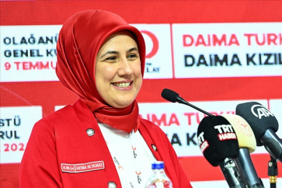 Ankara’dan İran’a 48 ton yardım: 4 tır yola çıktı