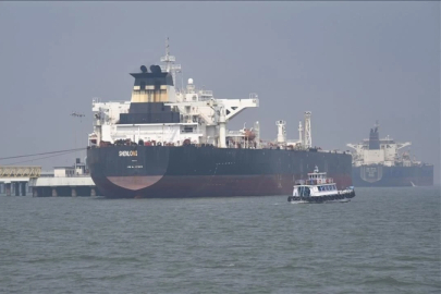 ABD ablukasına rağmen Çin tankeri Hürmüz’den geçti