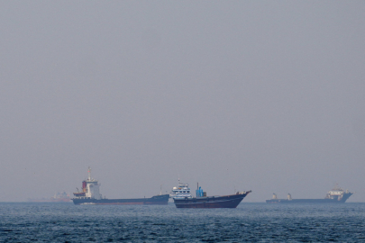 İran’dan ABD’ye şartlı mesaj: Deniz ablukası kalkarsa İslamabad’da görüşebiliriz