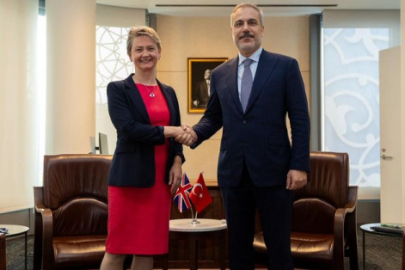 Türkiye ile İngiltere arasında stratejik ortaklık anlaşması imzalandı