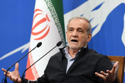 Pezeşkiyan: İran teslim olmayacak