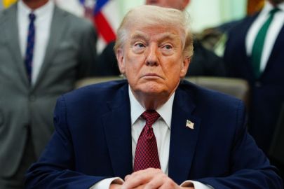 Trump Almanya’ya yüklendi: Önce kendi sorunlarınızı çözün!