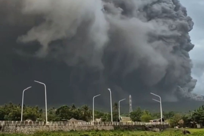 Mayon Yanardağı patladı: Binlerce kişi tahliye edildi
