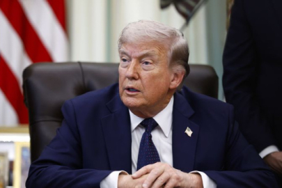 Trump’tan İran’a rest: Beyaz bayrak çekmeliler