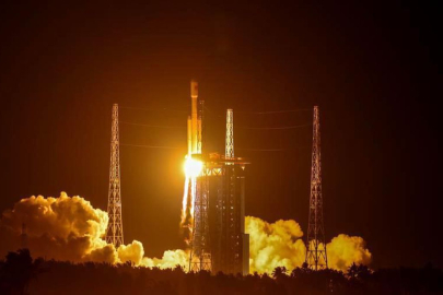 Çin, "Spacesail" ağının 9. uydu grubunu uzaya fırlattı