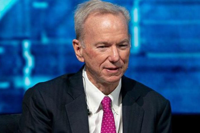 Eski Google CEO’sunun yapay zekâ sözleri salonda gerilim yarattı
