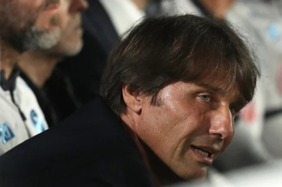 Antonio Conte Napoli’ye veda etti