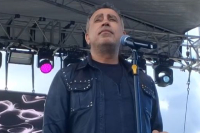 Haluk Levent, sağlık sorunlarına rağmen sahneye çıktı