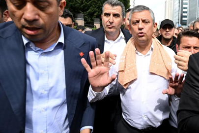 Özgür Özel’den Genel Merkez’deki arbedeye ilişkin iddia: "Bellerinde kasaturalarla geldiler"