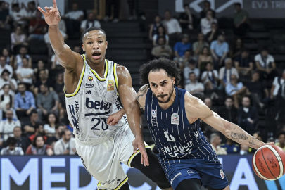 Anadolu Efes'ten kritik galibiyet!