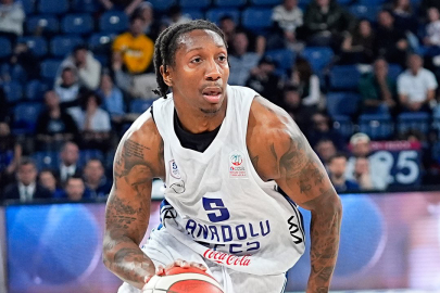 Anadolu Efes, Saben Lee ile yollarını ayırdı