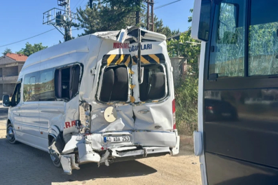 Kırşehir’deki trafik kazasında 42 yaralı