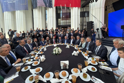 Mustafa Çiftçi ve Yusuf Tekin, Muharrem Ayı kapsamında Hacıbektaş'taki iftar programına katıldı