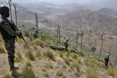 Pakistan-Afganistan sınırında hareketli saatler: 29 kişi hayatını kaybetti
