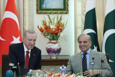 Pakistan Başbakanı Şahbaz Şerif yarın Türkiye’ye geliyor