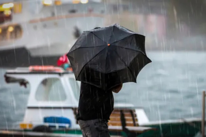 Meteoroloji'den İstanbul için sağanak uyarısı