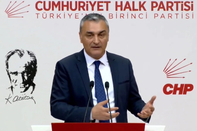 CHP Sözcüsü Sarı'dan Özel ve ekibine sert çıkış: "AKP işbirlikçisi, bölücü ve koltukçular"