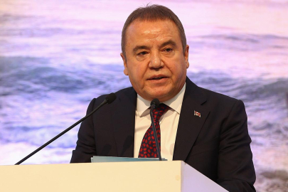 Muhittin Böcek'e "baba" diyen Gençlik Merkezi Sorumlusu tutuklandı
