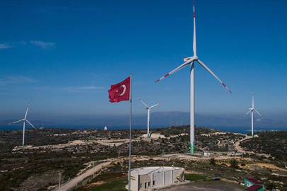 Enerji Bakanı Bayraktar: "Türkiye'nin hedefi enerjide dışa bağımlılığı bitirmek"