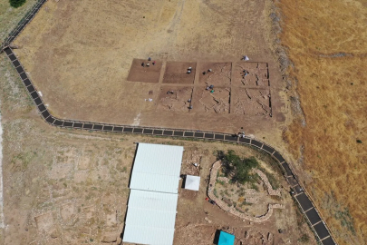 Göbeklitepe'de dörtgen planlı yapılar keşfedildi