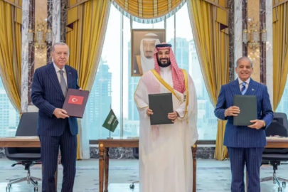 Trump, Mekke Savunma Anlaşması'nı destekledi