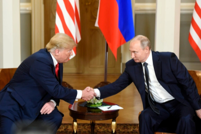 Trump, Putin için kefil oldu: NATO topraklarına saldırmayacak!