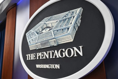 Pentagon'da neler oluyor? ABD Kara Kuvvetleri Sekreteri istifa etti