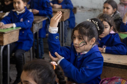Suriye’de Kürtçe eğitim krizi büyüyor: Öğrenciler okulları boykot etti