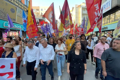 İzmir’de “Ailem Güvende” protestosuna polis müdahalesi