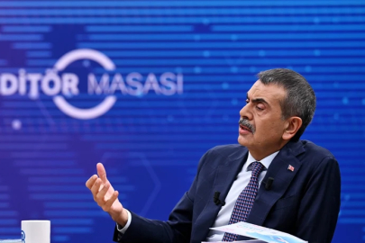 Milli Eğitim Bakanı Tekin, okullardaki telefon ve  önlük kurallarını açıkladı