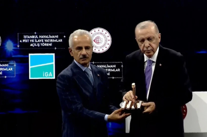 Cumhurbaşkanı Erdoğan İstanbul Havalimanı'nda: "Muhalefetin aktörleri yatırımın önüne kesmeye çalışıyor"