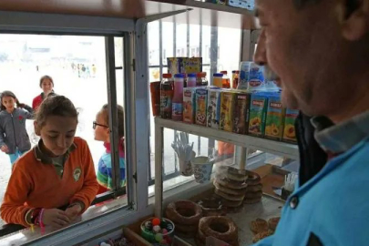 Yeni Parti’den okul kantinleri için yüzde 50 indirim önerisi