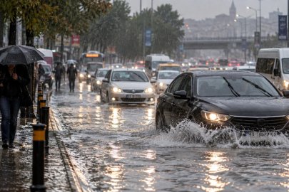 Valilik uyardı: İstanbul’da 1.277 su baskını, 15 heyelan!