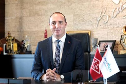 CHP’den istifa etmişti: Konyaaltı Belediye Başkanı Cem Kotan YENİ Parti’ye katıldı