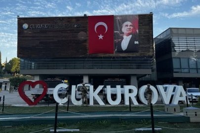 Çukurova Belediyesi'nde yolsuzluk operasyonu: Mevcut ve Eski Belediye Başkanları dahil 5 kişi tutuklandı