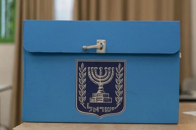 İsrail'de seçim maratonu başladı:  Netanyahu ve Eisenkot yarışıyor